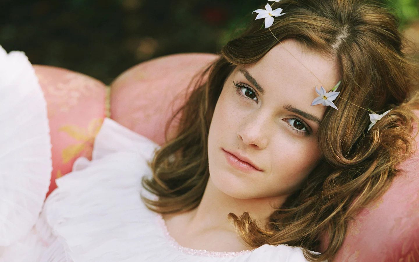 цветы, emma, улыбка, взгляд, эмма, уотсон, watson