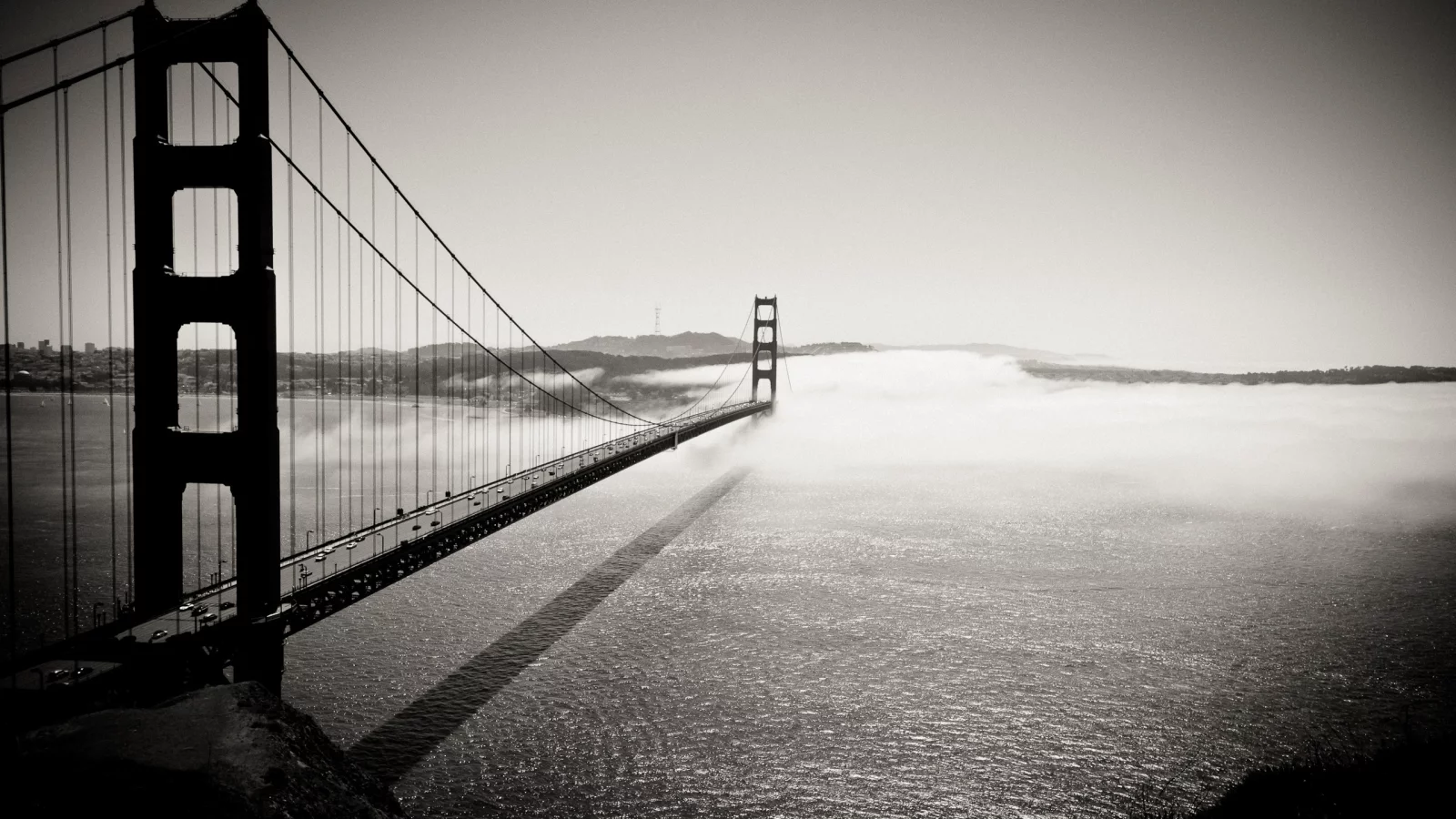 golden gate bridge, калифорния, into the fog, мост, чб