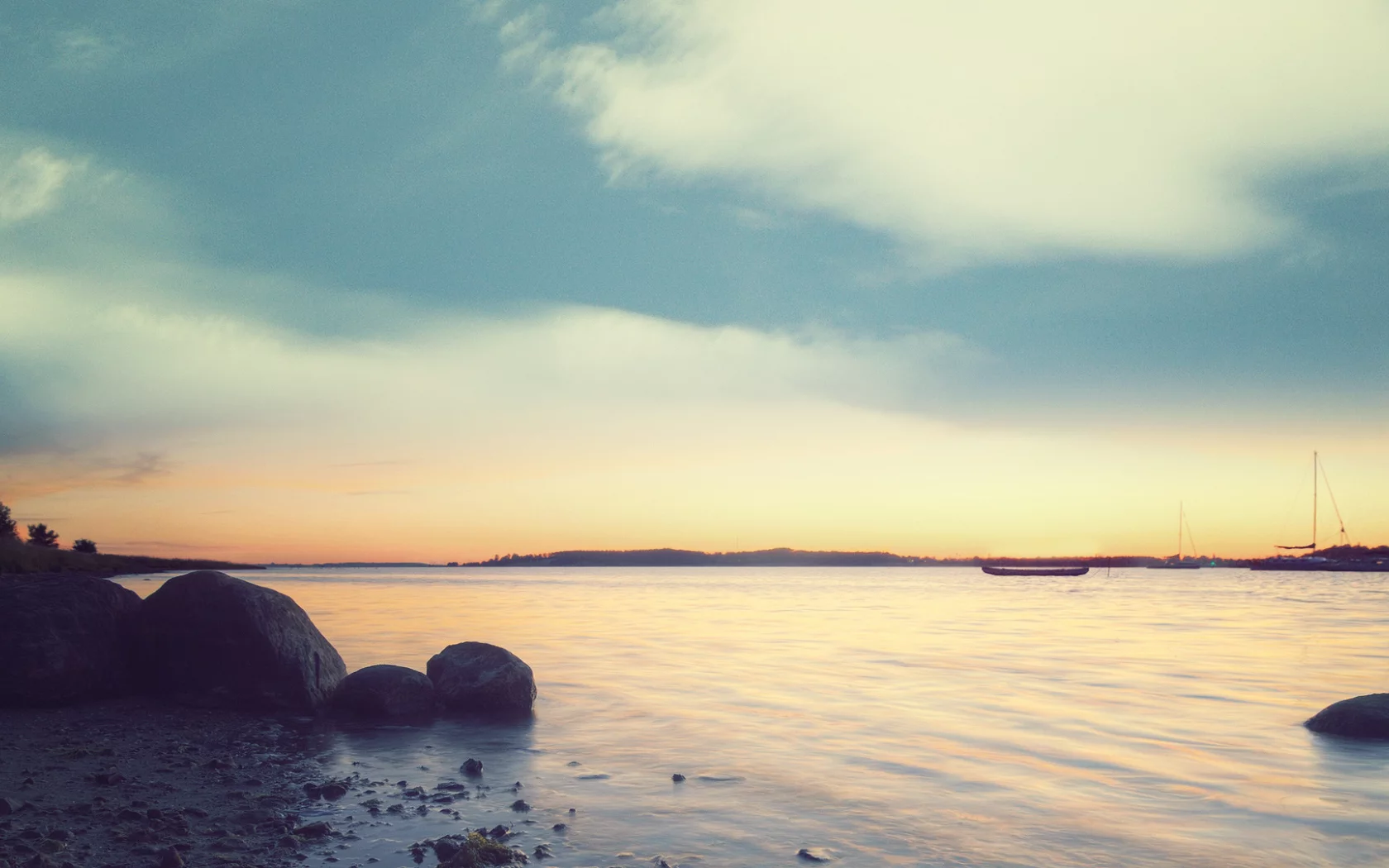 sea, закат, nature, небо, берег, clouds, water, яхта, sky, природа, море, облака, rocks, landscape, вода, 1920x1080, камни, shore, пейзаж, sunset, yacht