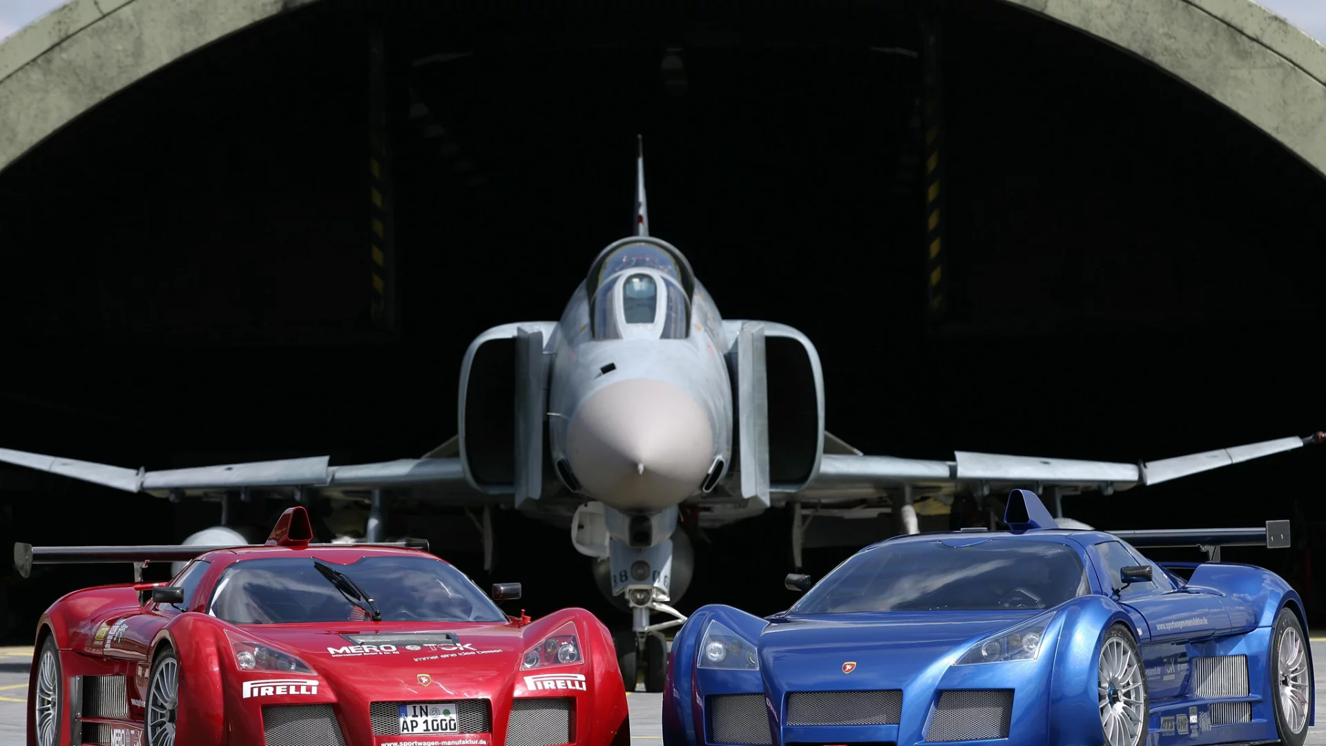 деколи, pirelli, лейблы, наклейки, gumpert, компании, apollo, ангар, f-4 phantom, истребитель