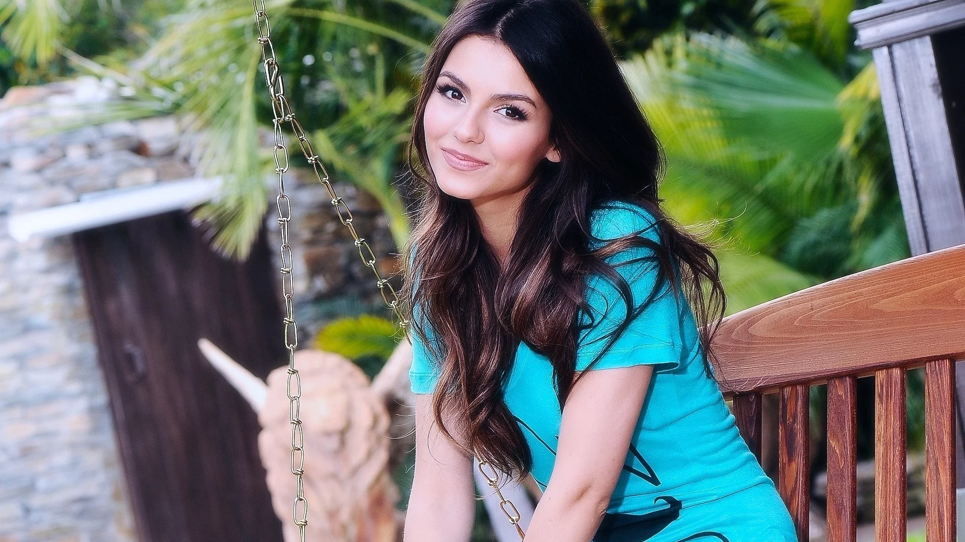 красотка, брюнетка, девушка, victoria justice, взгляд
