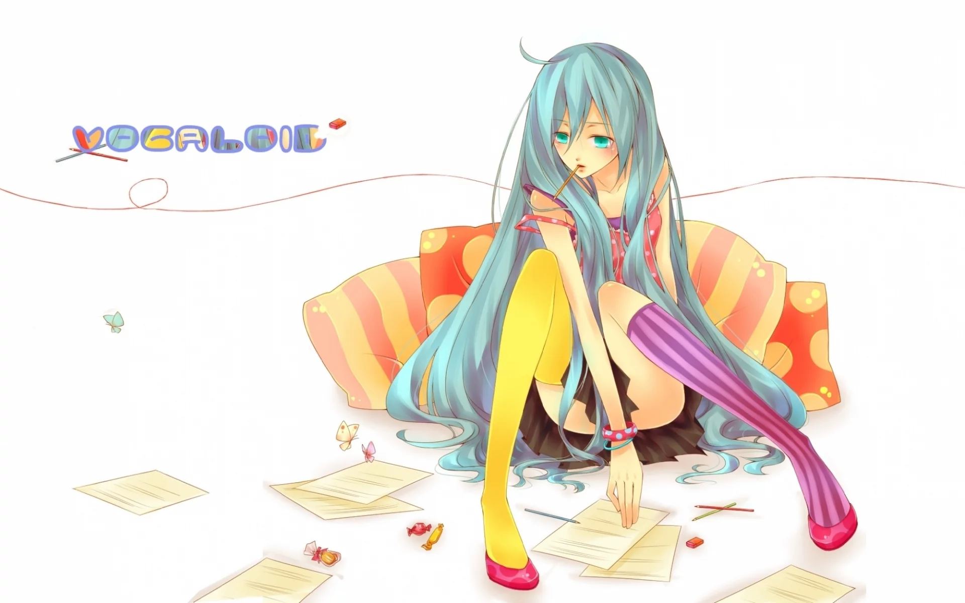 hatsune miku, девушка, бабочки, vocaloid, длинные волосы, конфеты, подушки, листы бумаги, карандаши