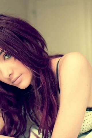 susan coffey, в постели, лежит