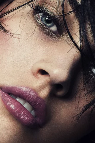 макияж, пряди, megan fox, взгляд, губы, волос, глаза, лицо