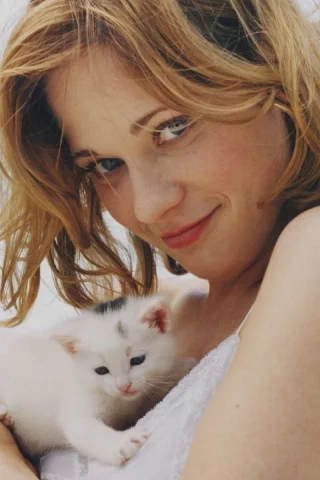 kitten, zooey deschanel, зои (зоуи) дешанель, actress