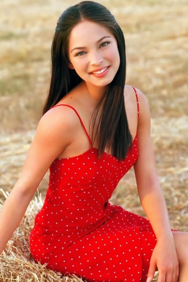 актриса, actress, девушка, брюнетка, кристин кройк, girl, kristin kreuk, платье