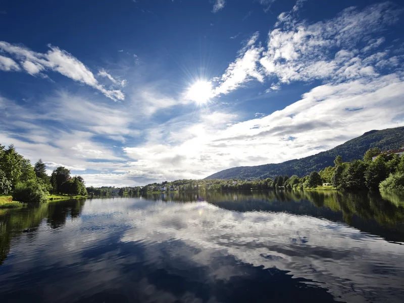 солнце, пейзажи, лучи, норвегия, деревья, вода, norway, реки, свет, bergen, природа, река
