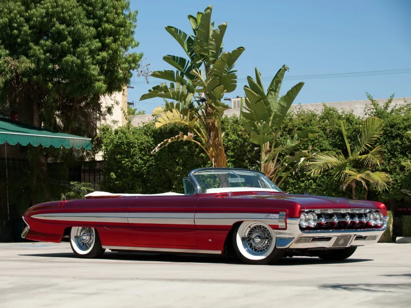 дерево, 1961, oldsmobile, тюнинг, кабриолет, красивая машина, starfire, старфаир, олдсмобиль, кусты, tuning, пальма, convertible