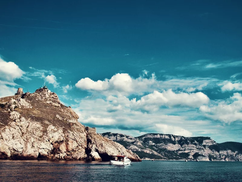 горы, море, облака, яхта