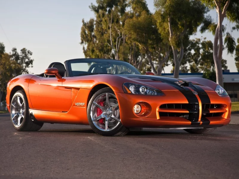 srt10, родстер, додж, диски, полосы, деревья, dodge, суперкар, красивый цвет, viper, roadster, вайпер, великолепный автомобиль, срт10