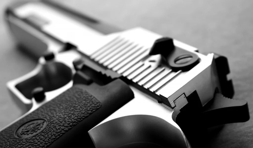 пистолет, пустынный орел, дезерт игл, desert eagle