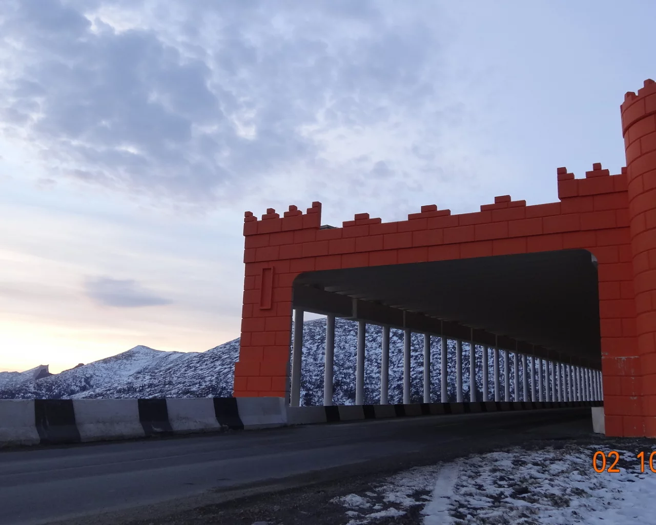 саяны, тоннель в горах, красивый выход
