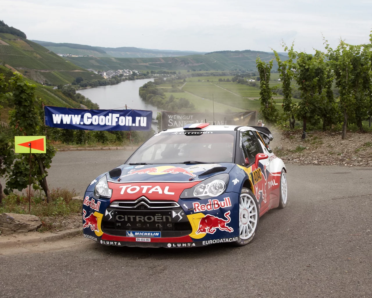 передок, ds3, rally, речка, машина, red bull, citroen, total, дорога
