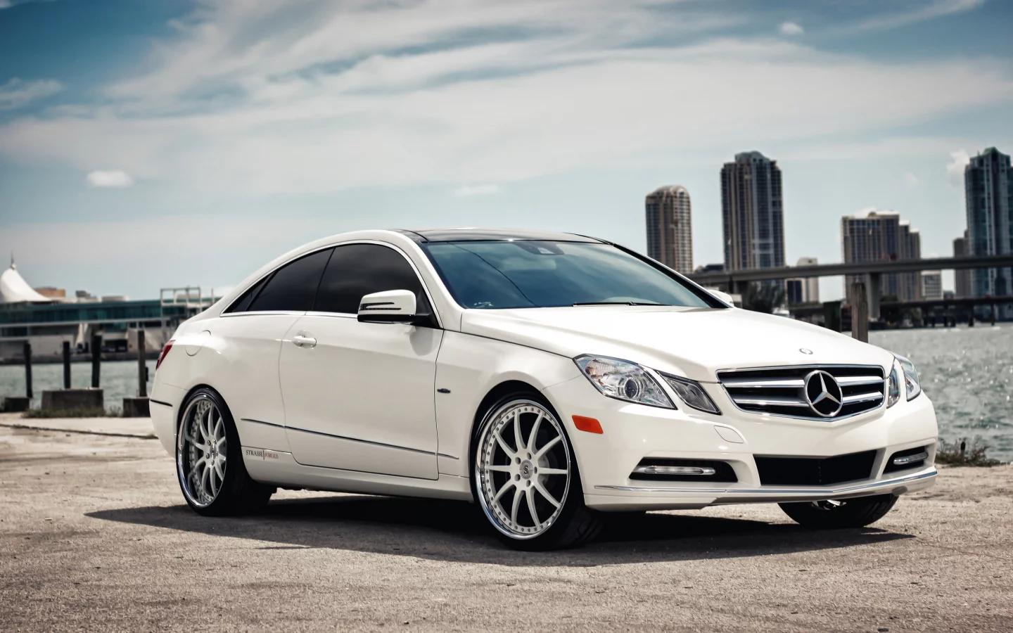 купе, mercedes benz e-class coupe, небоскребы