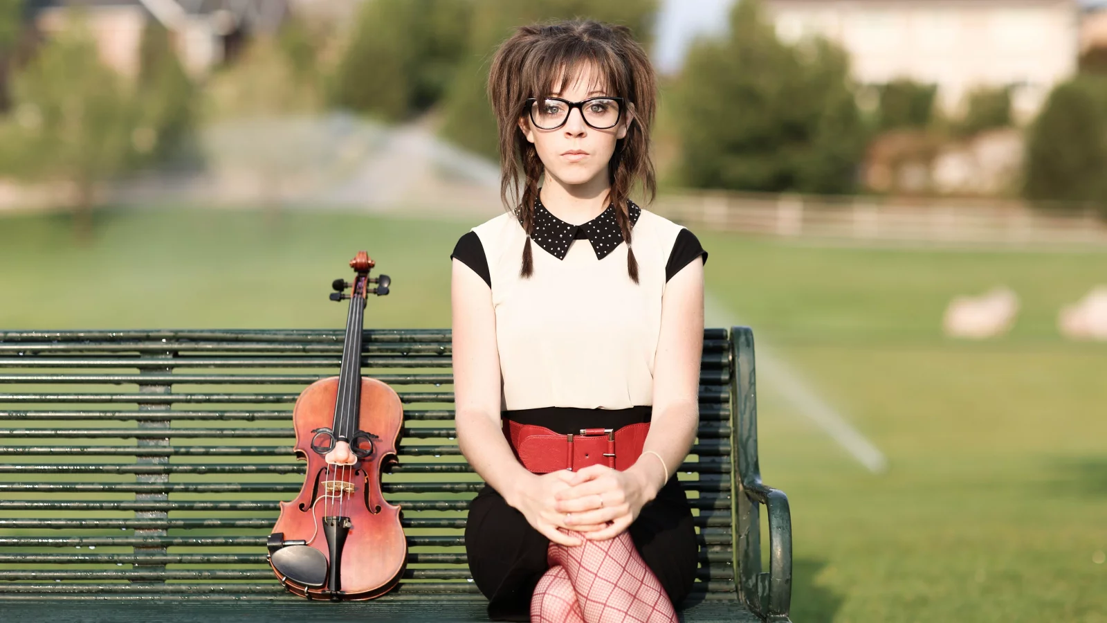 скамейка, скрипка, lindsey stirling, линдси стирлинг, violin