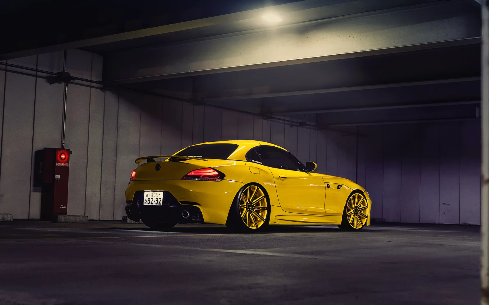 bmw, vossen precision series, тюнинг, жёлтая, парковка, диски, z4