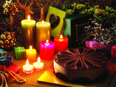 свечи, романтика, торт, коробки, подарки, новый год