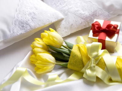подарок, лента, цветы, букет, желтые, тюльпаны
