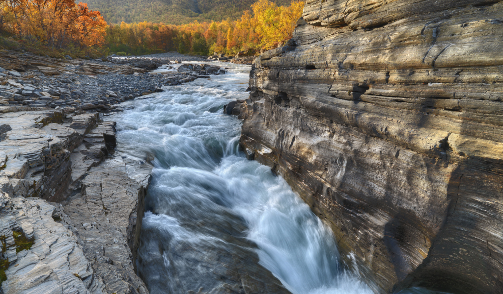 sweden, осень, река, скала, abisko river, швеция, abisko national park