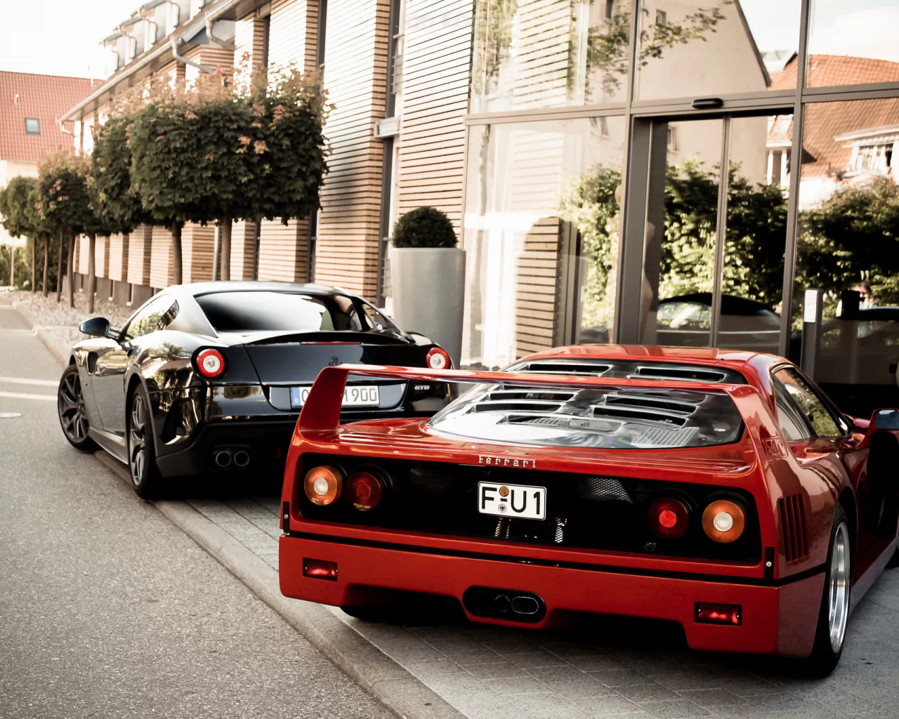 гто, black, 599, f40, 599, феррари, building, red, ferrari, back, gto, tree, ф40