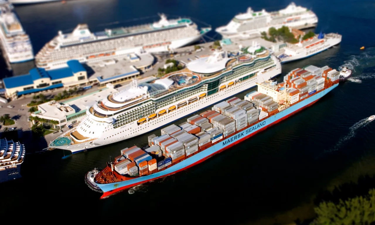 грузовое, пассажирское, maersk line, jewel of the seas, порт, судно