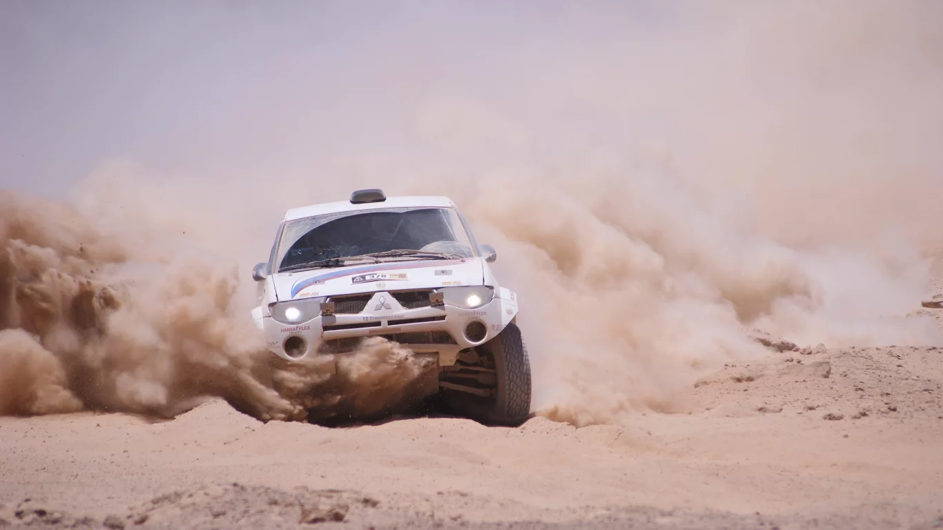 машина, внедорожник, пыль, rally, песок, mitsubishi, занос, dakar