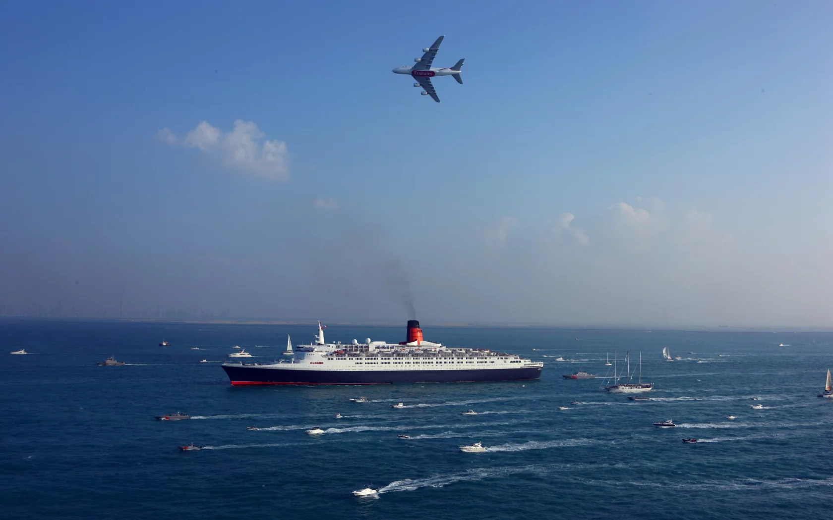 queen elizabeth, airbus, a380, авиалайнер, 2, emirates airline, самолет
