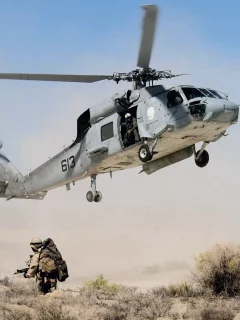 бойцы, солдаты, чёрный ястреб, оружие, пустыня, black hawk