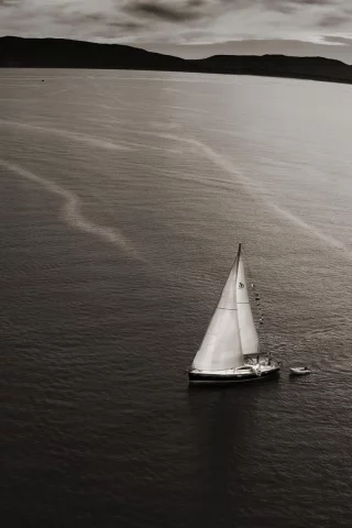 вода, парус, океан, горы, лодка, море, природа