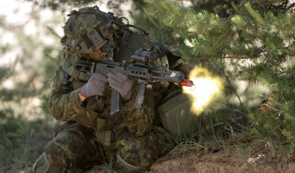 солдат, оружие, estonian army
