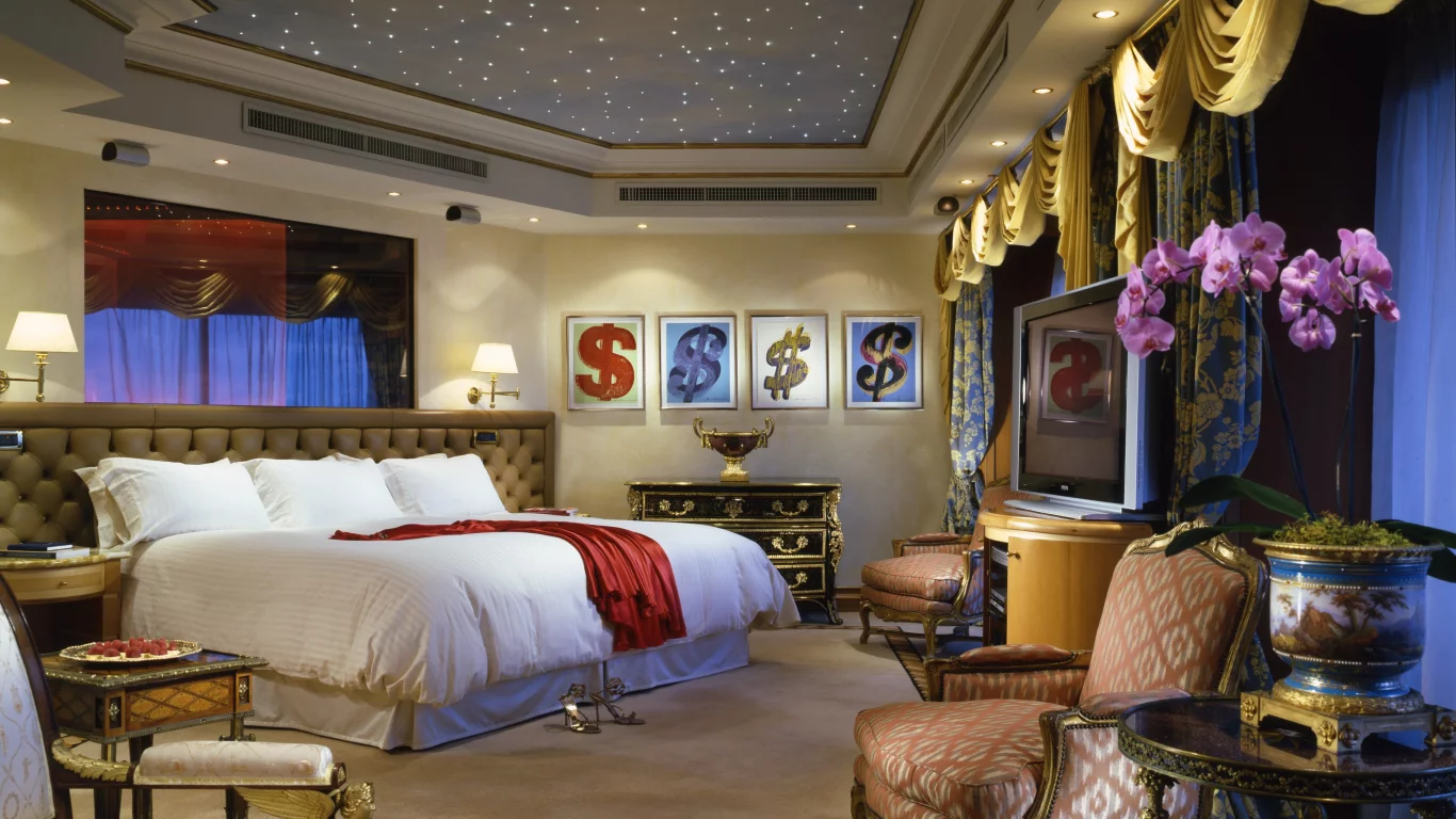 пентхаус, desigen, penthouse, шторы, interior, suite, кровать, спальня