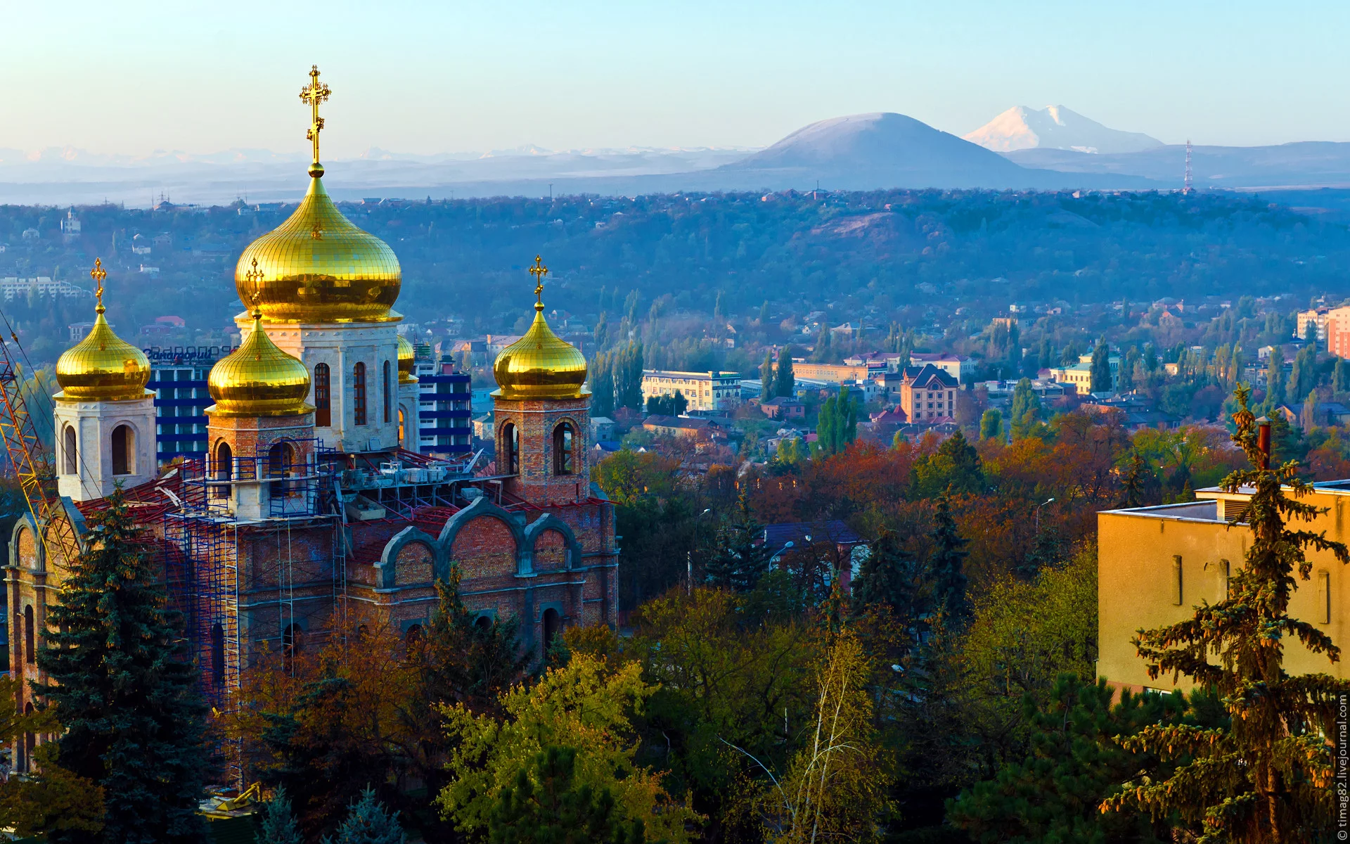 город, дома