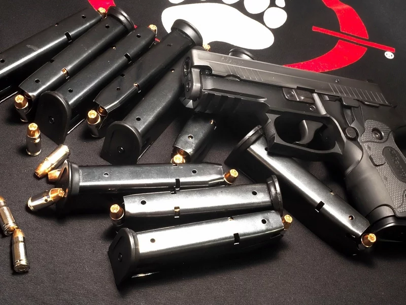 обоймы, sig sauer, патроны, пистолет