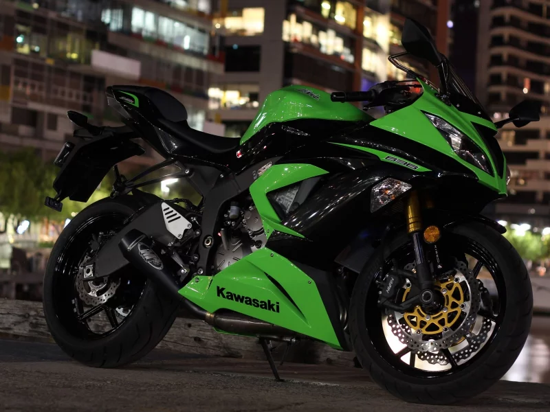 Kawasaki, салатовый, город