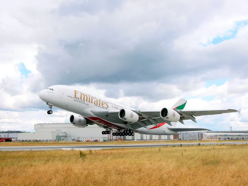 день, airbus, a380, взлет, emirates airline, авиалайнер, самолет
