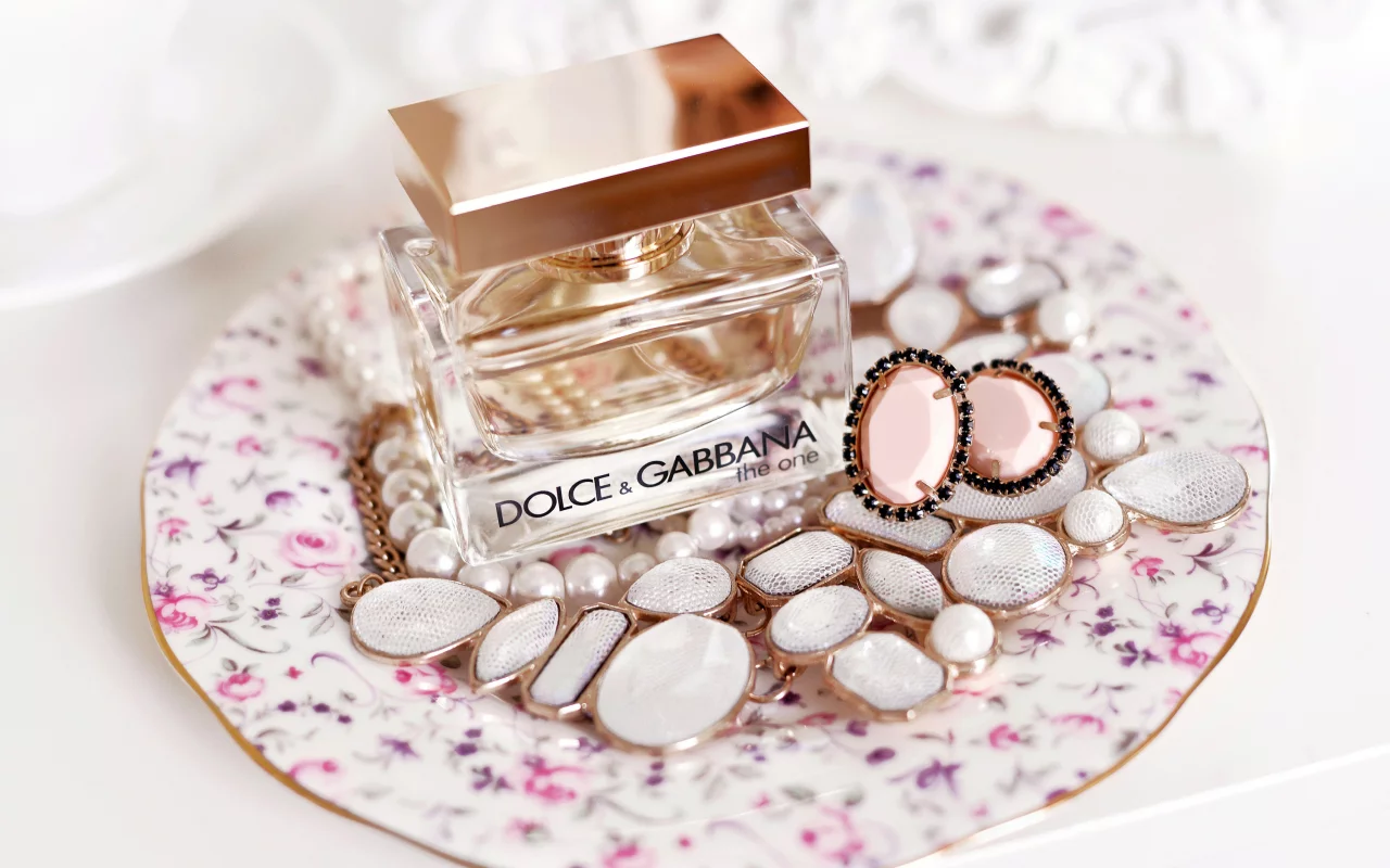 камни, парфюм, the one, бутылочка, dolce &amp;amp; gabbana, серьги