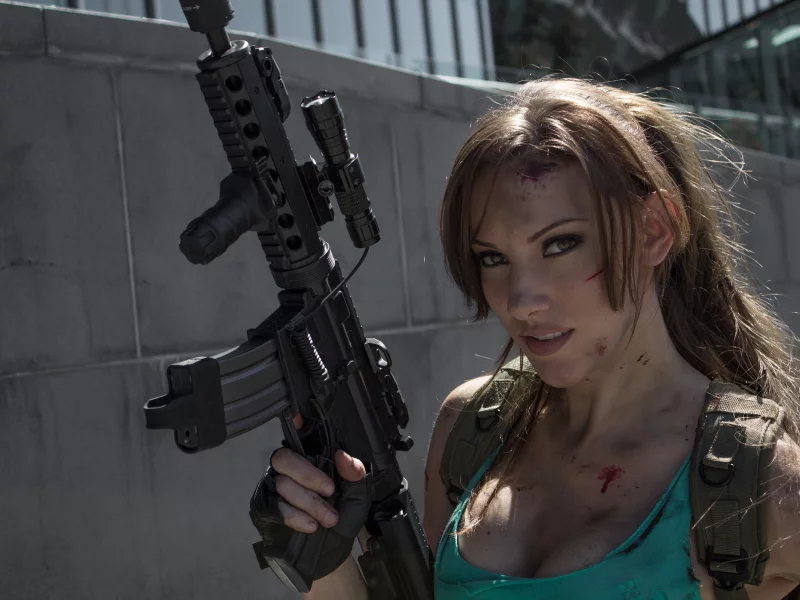 кровь, девушка, автомат, косплей, оружие, lara croft