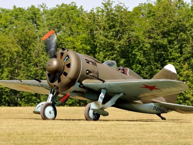истребитель, самолёт, поле, аэродром, советский, и-16