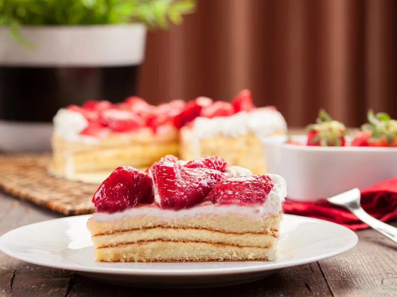 пирожное, ягоды, кусочек, крем, клубника, сливки, торт