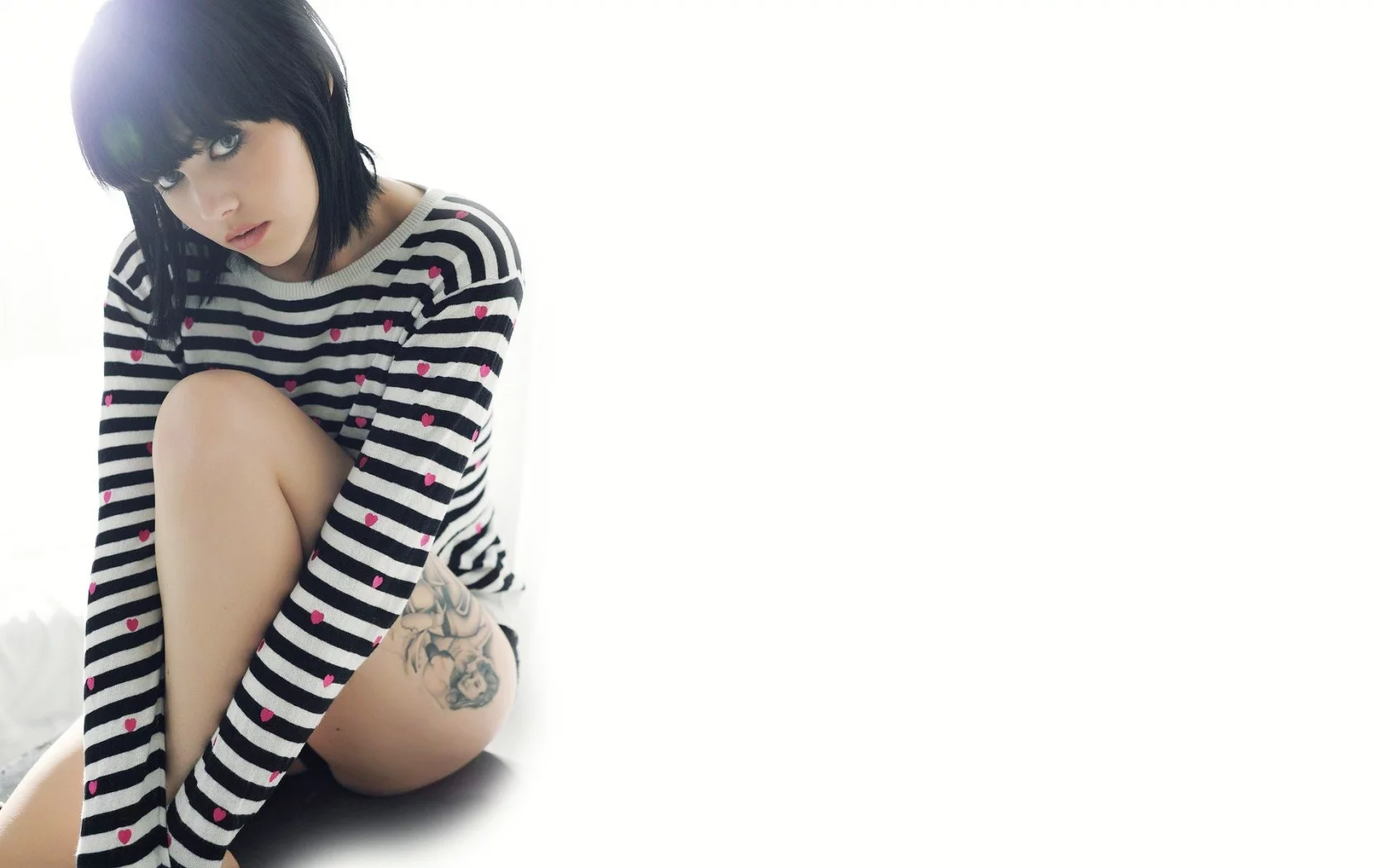 фон, взгляд, тату, mellisa clarke, брюнетка
