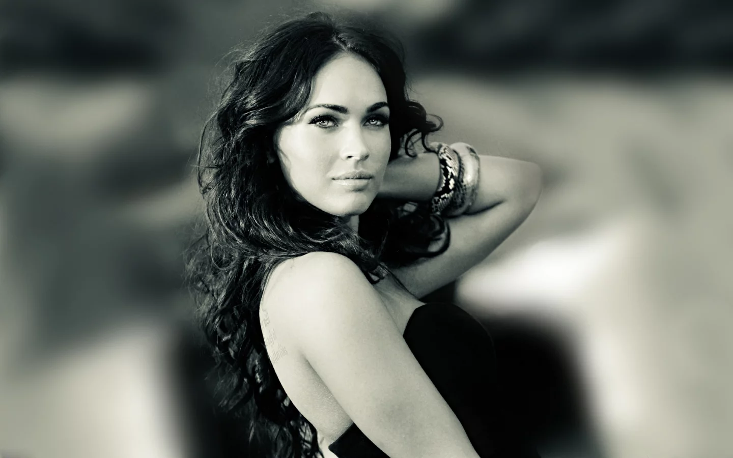 взгляд, megan fox, меган фокс, модель, девушка