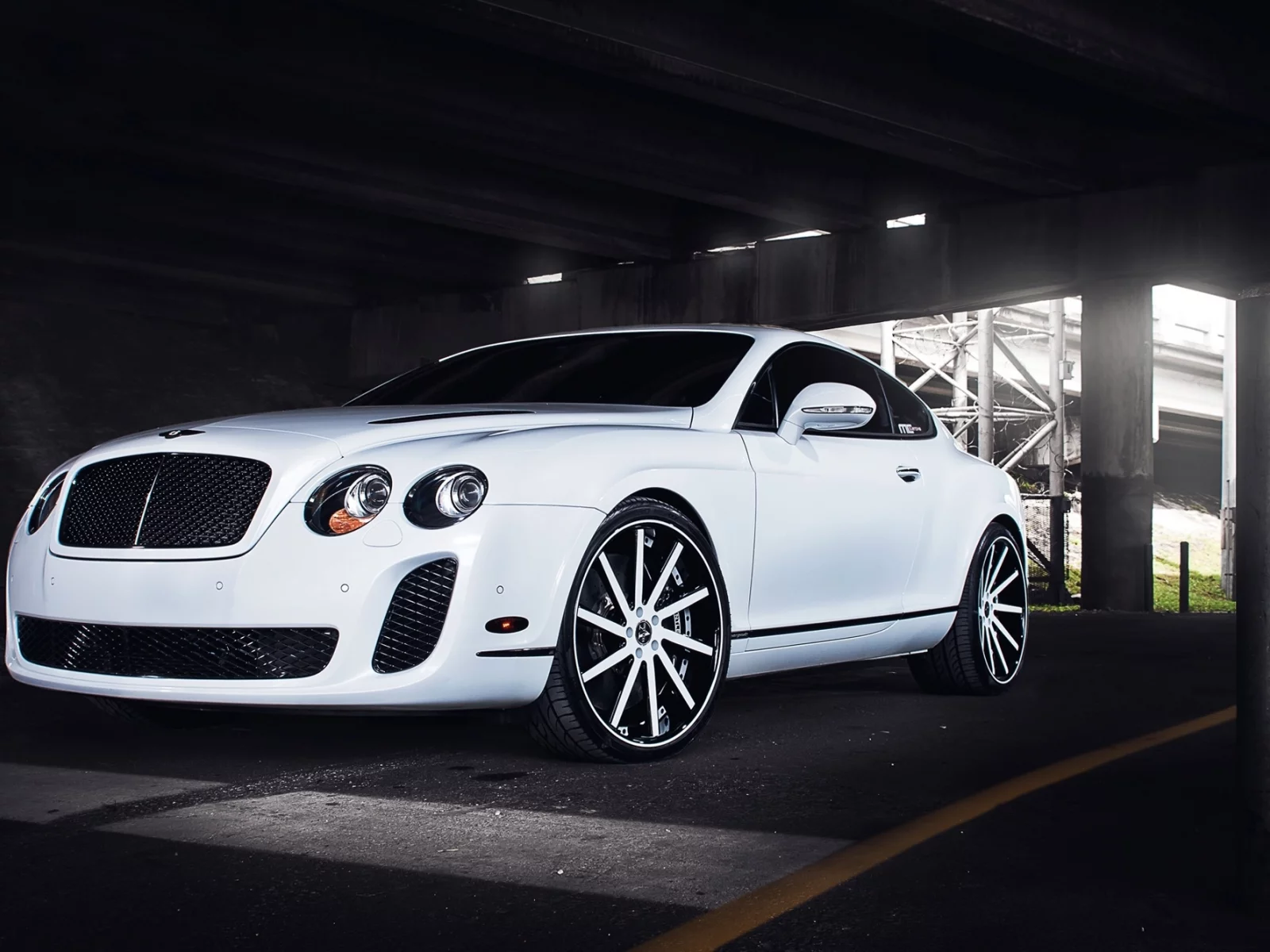 bentley, машины, паркинг, авто, тюнинг, диски