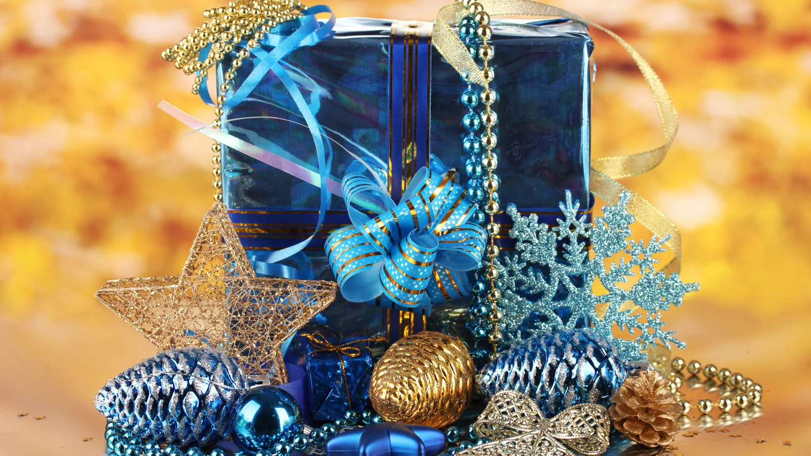 christmas, new year, подарок, коробка, синий, новый год, 2014, бусы