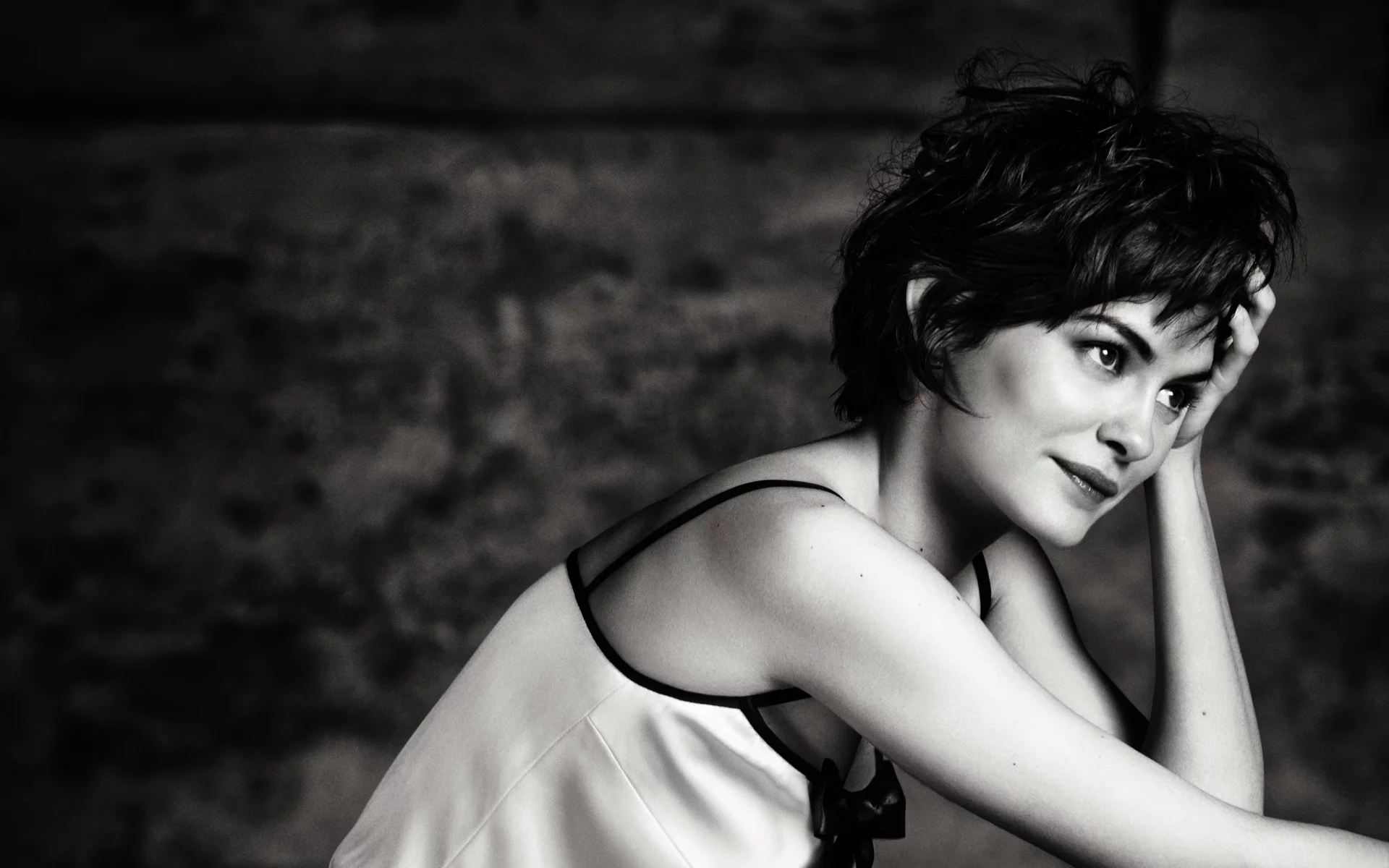 одри тоту, брюнетка, audrey tautou, черно-белая