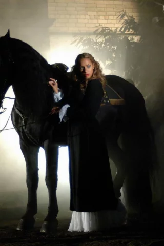 leona lewis, тайна, конь