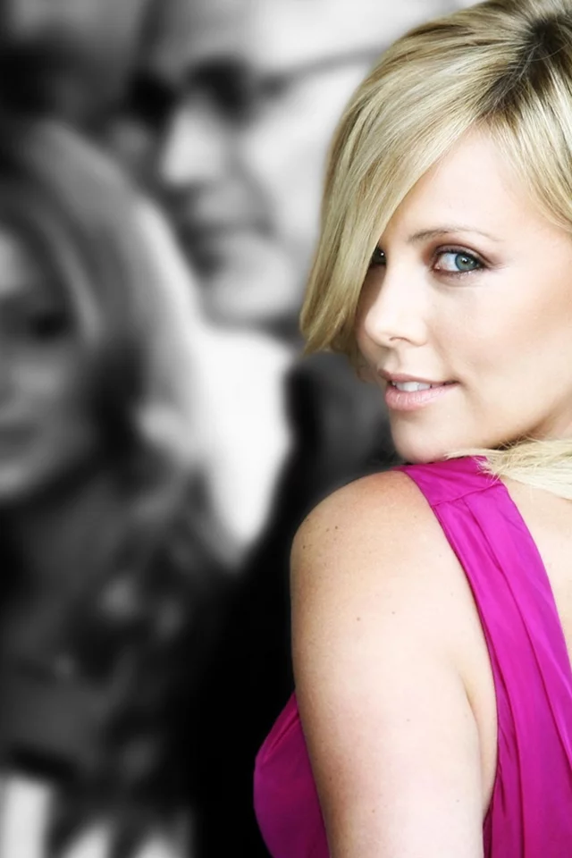 взгляд, актриса, charlize theron, плечо