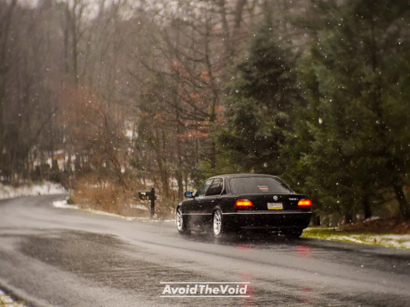 e38, дорога, bumer, bmw 740, семёрка, снег, пасмурно, бумер