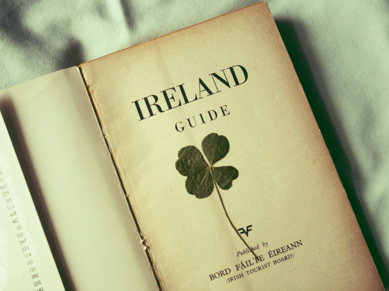 клевер, ирландия, книга, листок, лист