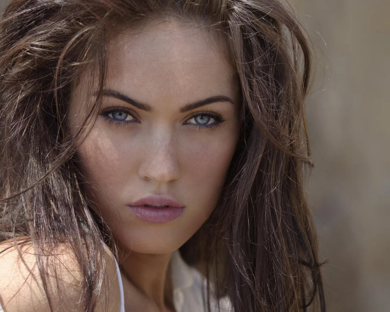 меган фокс, веснушки, лицо, голубые глаза, megan fox