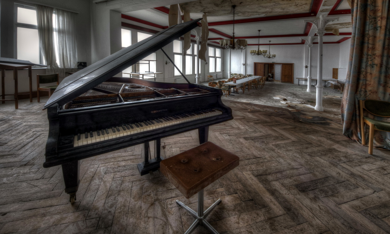 abandoned, decay, hotel sch__fleshimmel, piano